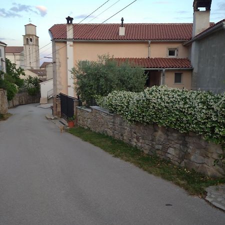 Apartman Lari Vizinada Exterior photo