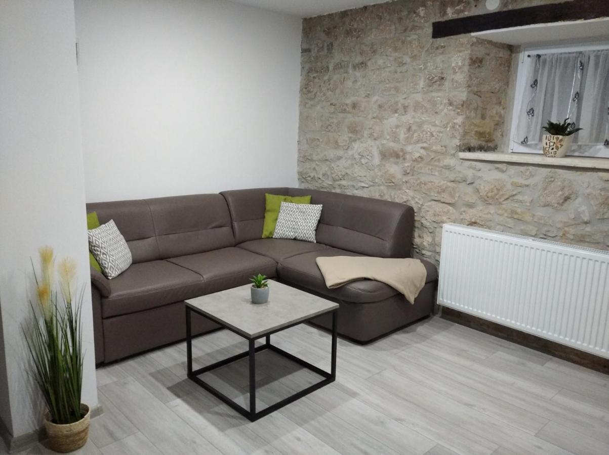Apartman Lari Vizinada Exterior photo